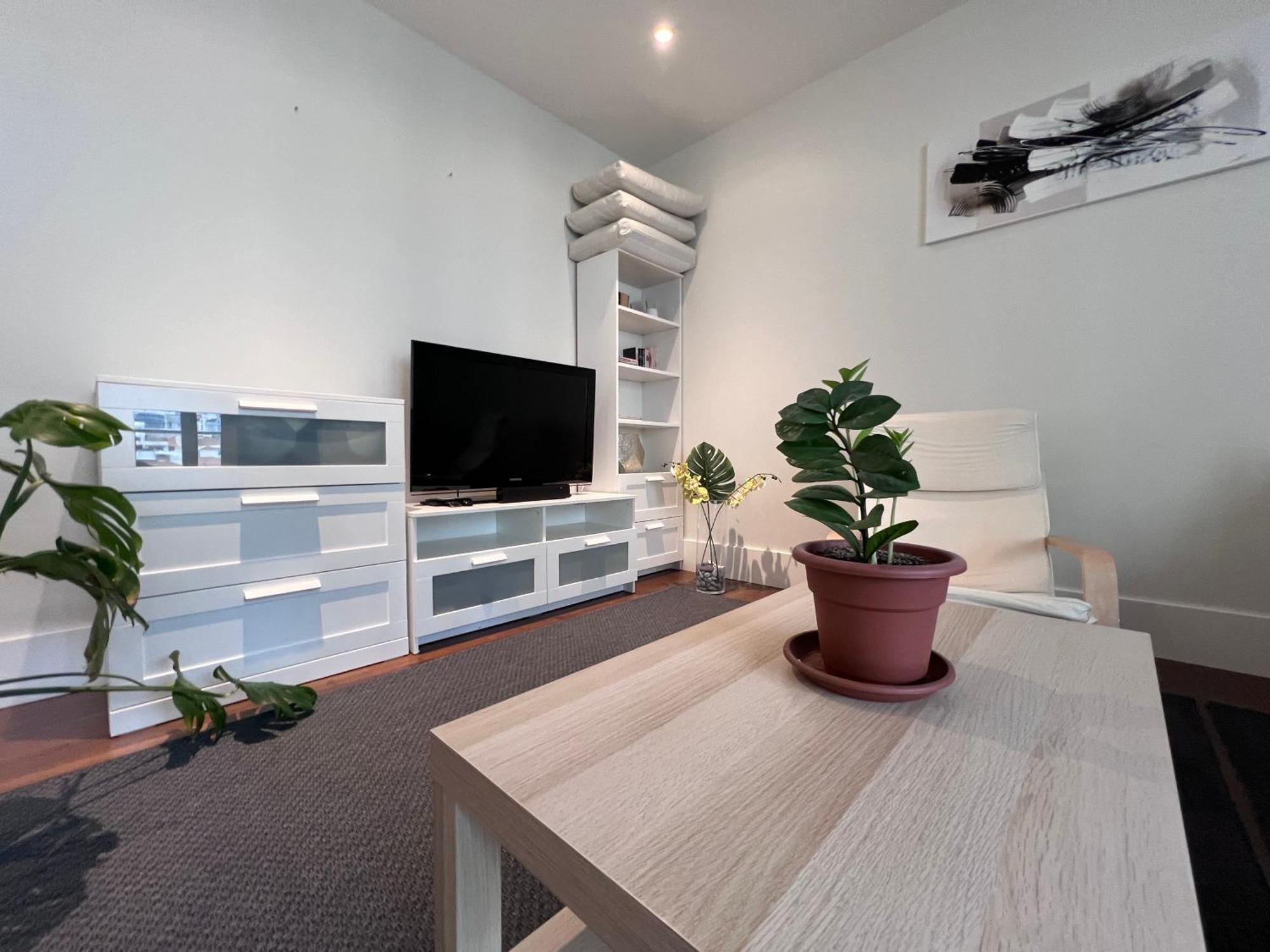 Deluxe 1-Bed Apartment In The City Centre Гибралтар Экстерьер фото